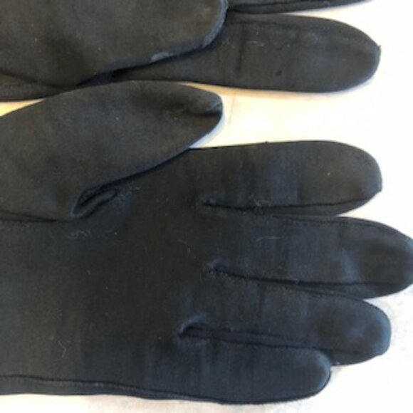 Elegant Wrist Length Black Vintage Cuffed Gloves Excellent Condition Small Med - Picture 5 of 10